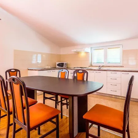 App Nela Apartment